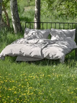 Dekbedovertrek ELLIE 200x220 lichtgrijs geborduurd