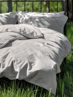 Dekbedovertrek ELLIE 200x220 lichtgrijs geborduurd
