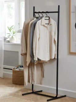 Kledingrek TORNBY zwart