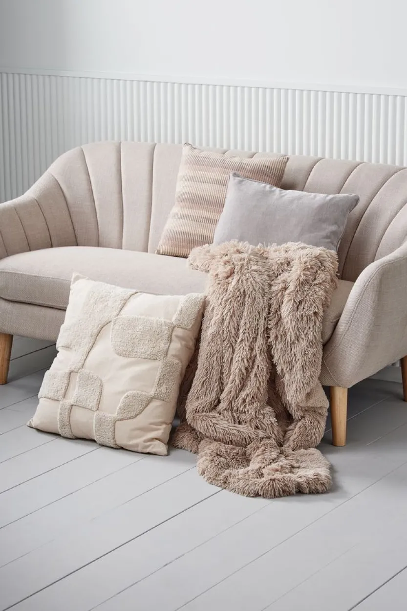 Rugkussen BAKKEMYNTE 60x60 beige