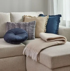 Sierkussen GULDBLOMME 45x45 beige