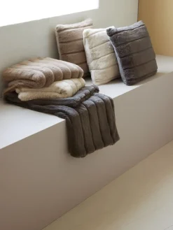 Sierkussen STAVKLOKKE 45x45 taupe