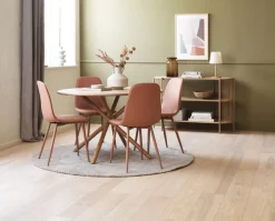 SKIBET Ø120 tafel licht eiken + 4 BISTRUP stoelen perzik