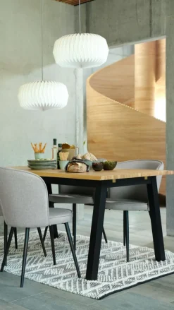 SKOVLUNDE L160 tafel naturel eiken + 4 RISSKOV lichtgrijs