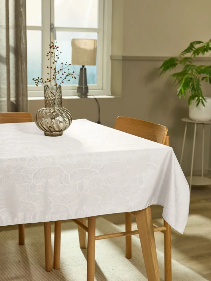 Tafelkleed STILKEG 140x240 beige